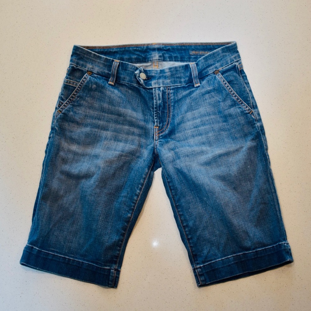 Size 27 - Citizens of Humanity - Capri Short